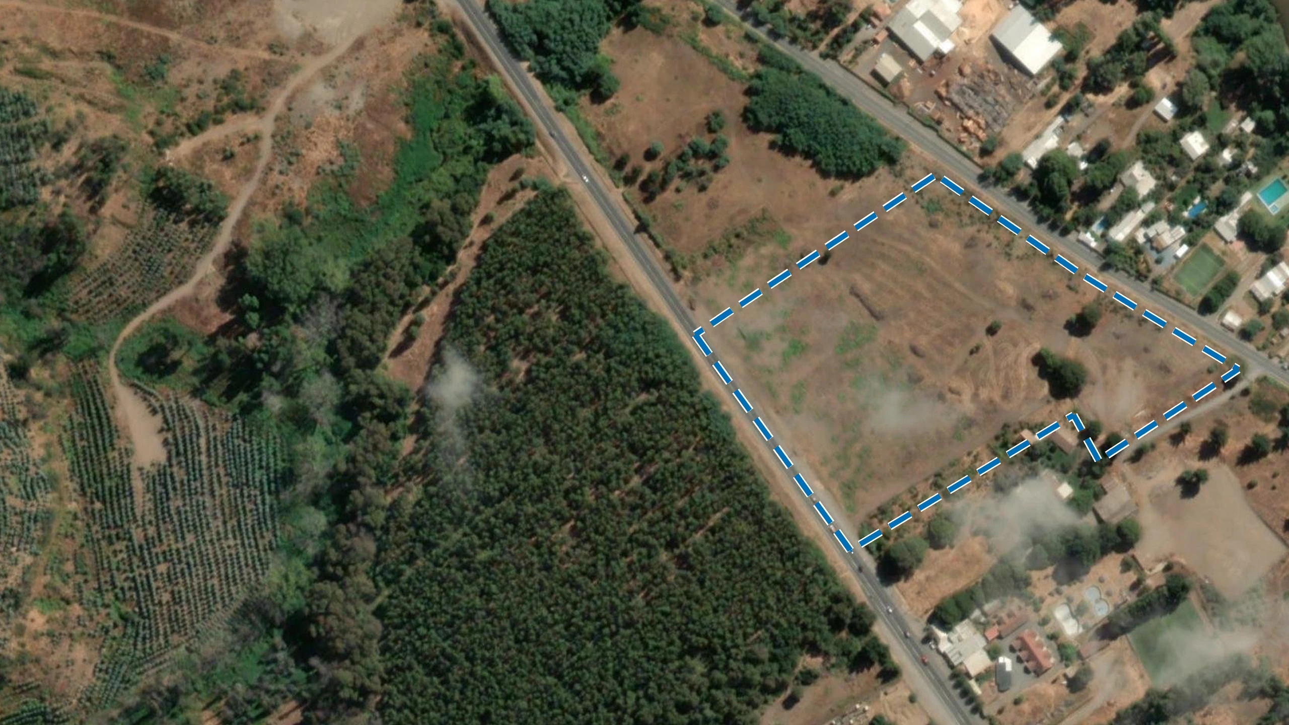 Terreno Urbano con un contorno gráfico indicativo entre las vías de acceso